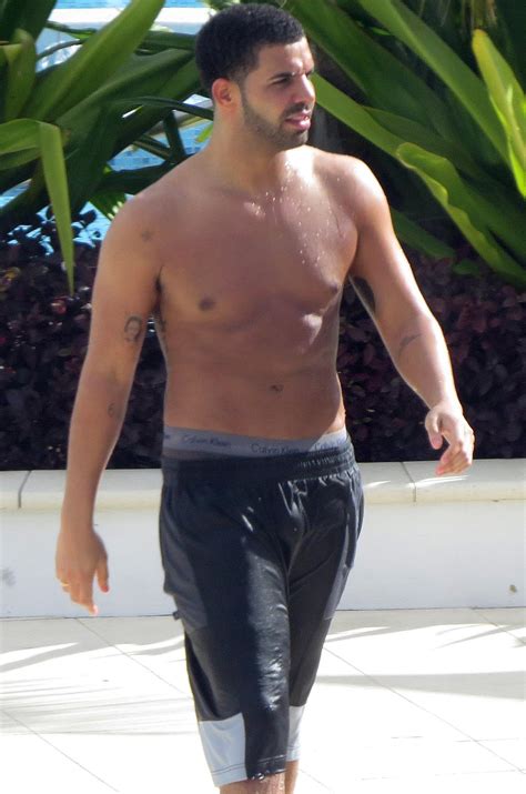 drakes dick pictures|Rapper Drake Nude Leaked Gallery Is Online